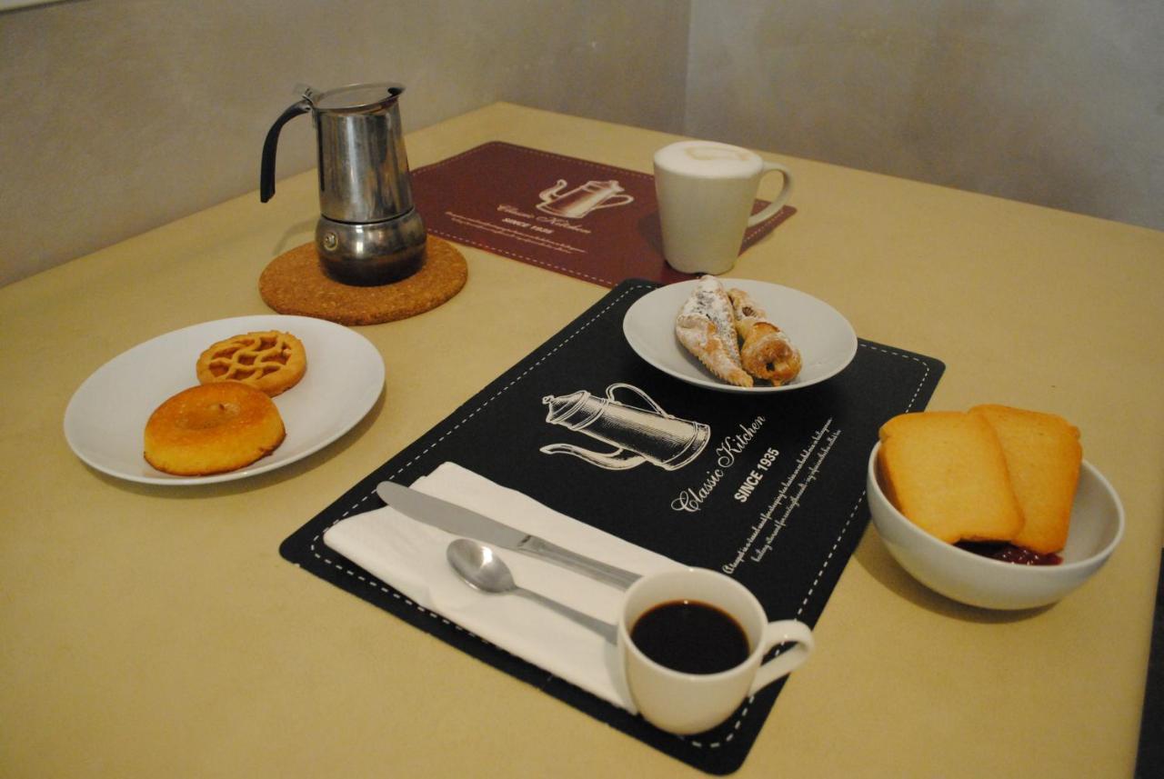 Lombardo Bed and Breakfast Rome Buitenkant foto